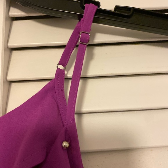 Pixley (Stitch Fix) Ladies Zania Fuchsia Silver Stud Detail Dressy Tank - XS - Picture 7 of 8